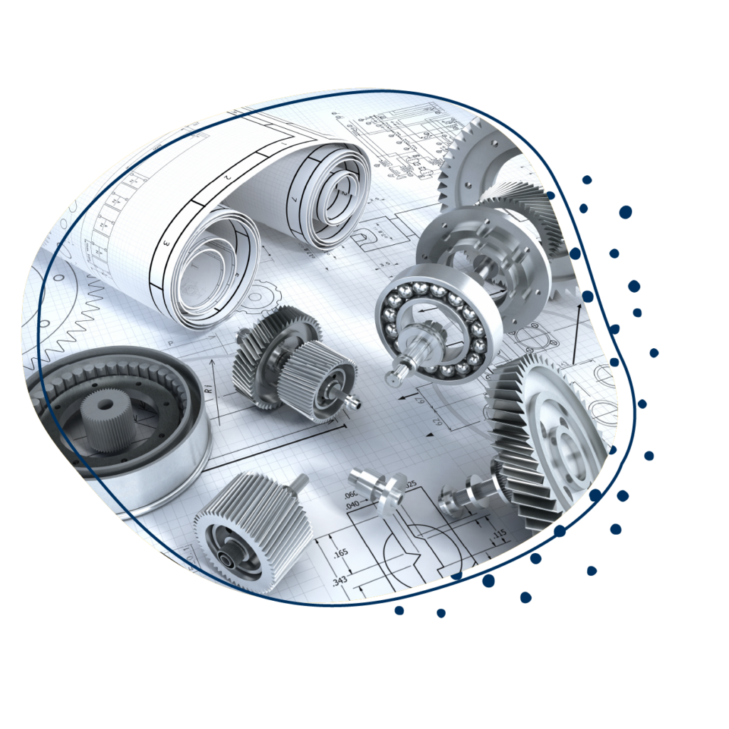 Schreibtisch mit technischen Zeichnungen und Maschinenbauteilen, die einen Konstruktionsprozess darstellen.